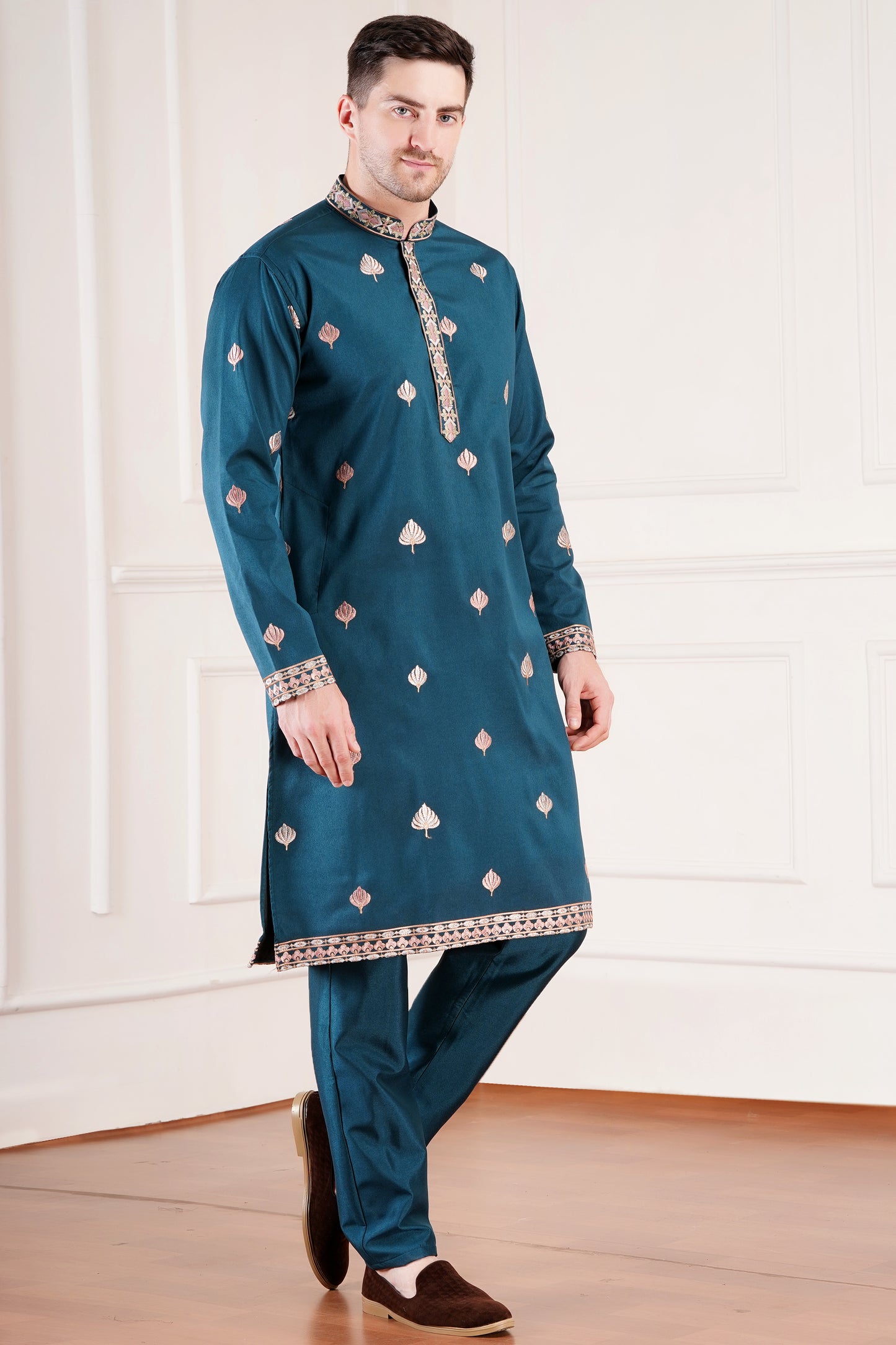 Premium Men Kurta with embroidered floral motifs and stole | Wedding wear