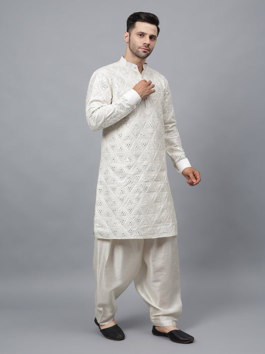 Men's off-white cotton blend geometric sequence design kurta with matching salwar, traditional Indian ethnic wear with intricate threadwork for festivals and weddings