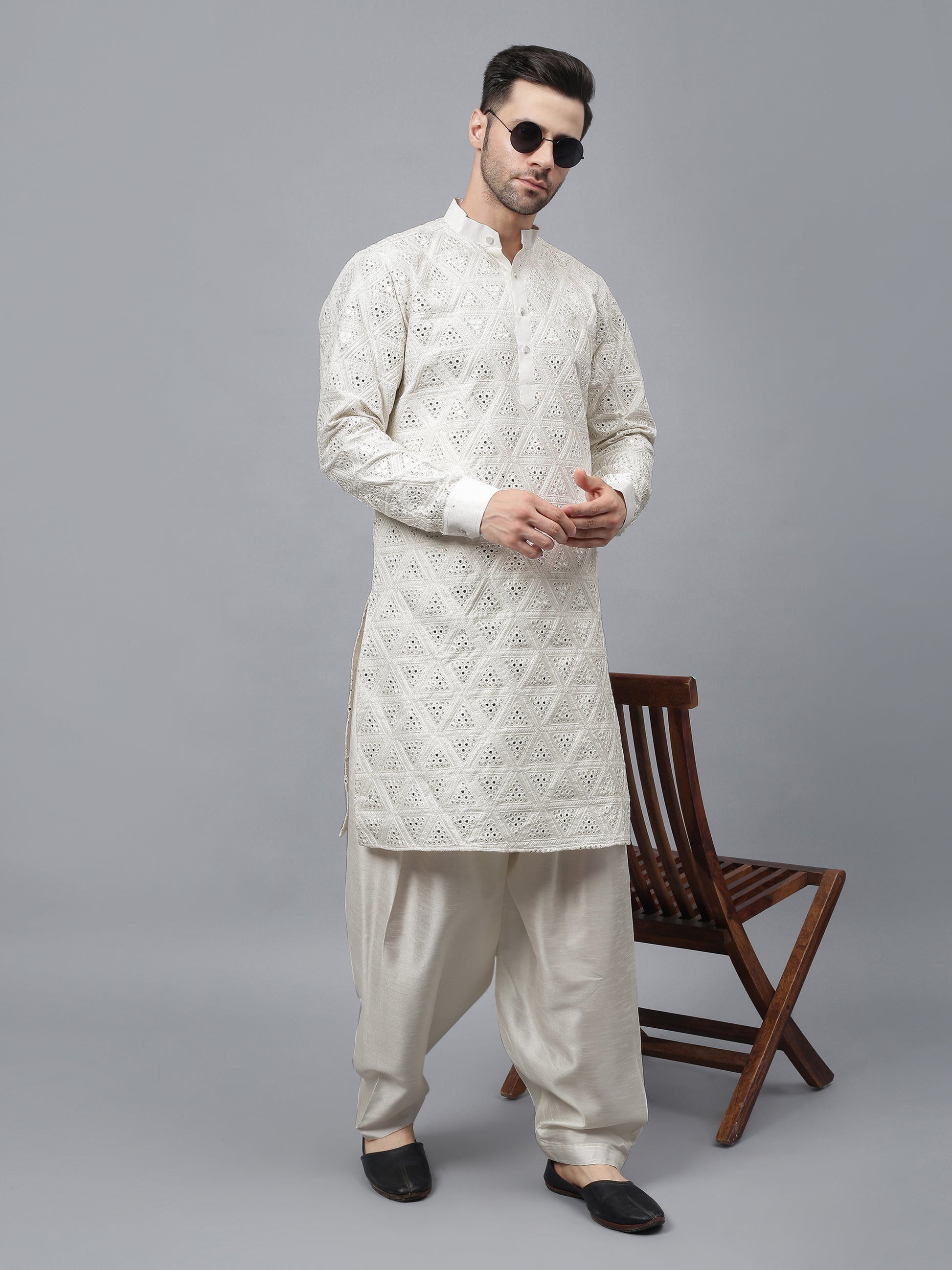 Men's off-white cotton blend geometric sequence design kurta with matching salwar, traditional Indian ethnic wear with intricate threadwork for festivals and weddings