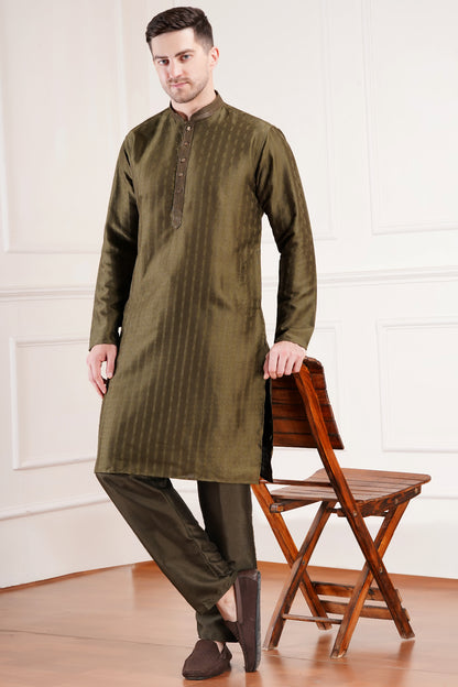 Premium Men Kurta with fine self-design - Elegant for all Occasions